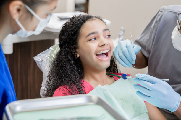 Best Emergency Dentist for Knocked-Out Tooth in Oakleaf Plantation, FL